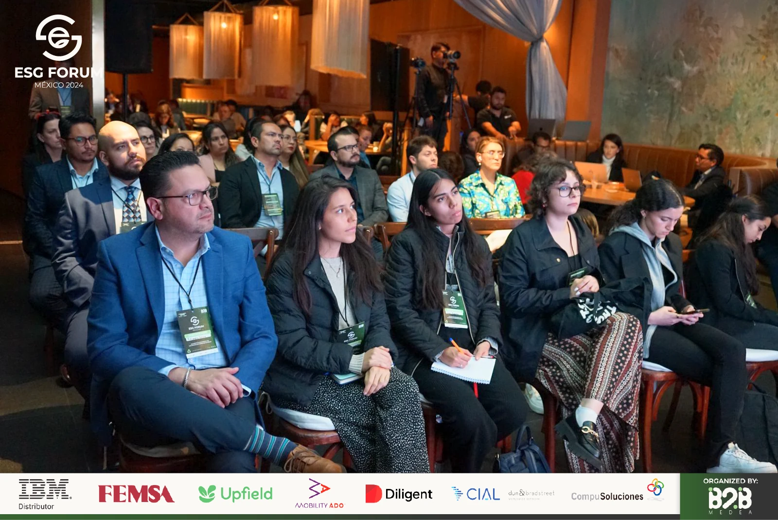 Asistentes reunidos durante una sesión de ESG Forum México